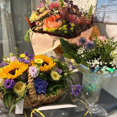 Blumensträusse zur Eröffnung